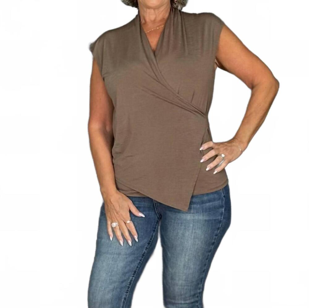 NEW DEAR SCARLETT the surplice top in mocha - Picture 3 of 3